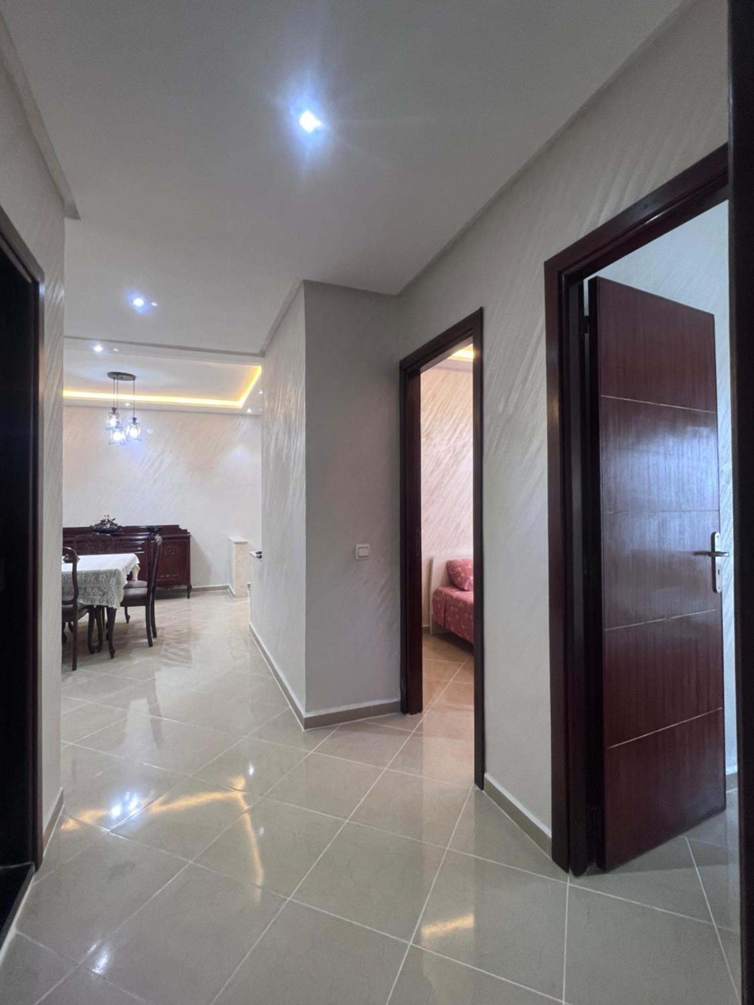Luxury Center Town Apartment ケニトラ エクステリア 写真